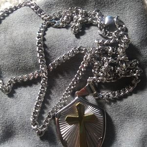 Men's necklace